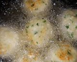 A picture of step 4 of Yuca Croquettes Stuffed with Mozzarella Cheese.