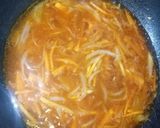 Foto langkah ke 5 dari resep Ikan Dori Saus Pedas Manis.