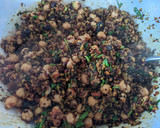 Foto del paso 4 de la receta: Ensalada de quinoa con garbanzos estilo marroquí