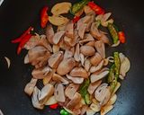 Foto langkah ke 2 dari resep Tumis Buncis Jamur.