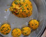 A picture of step 3 of Methi na dhebra.