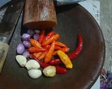 Foto langkah ke 1 dari resep Ceker Mercon.