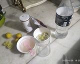 A picture of step 1 of Soda lemon.
