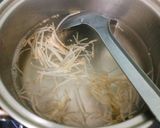 Hình bước làm 4 của món Chè trôi nước nhân mè đen