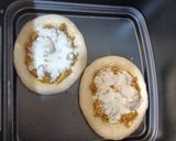 صورة لخطوة 3 من وصفة ميني بيتزا في مقلاة الهوائية
