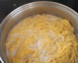 A picture of step 3 of 20 minutes carbonara.