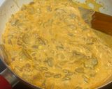 Gombapörkölt tarhonyával recept fázis 4 fotója