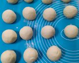 Foto langkah ke 5 dari resep Roti Pisang Coklat tanpa Telur.
