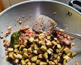 Foto langkah ke 2 dari resep Tumis Terong Pedas.