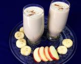 A picture of step 4 of Apple Banana Smoothie.