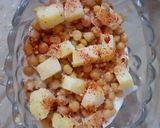 A picture of step 4 of Mix Chaat Bowl/Mix plate.