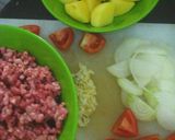 Foto langkah ke 1 dari resep Semur Daging Giling Kentang.