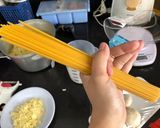 Foto langkah ke 1 dari resep Spaghetti Mushroom Sauce (Saus Jamur).