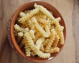 बटर चकली स्टिक (Butter Rice Chakli Stick) रेसिपी चरण 6 फोटो