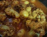 আলু ফুলকপি কষা (Aloo Fulkopi kosha recipe in Bengali) রেসিপির ধাপ 3 ছবি