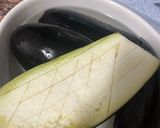 Foto del paso 1 de la receta: Berenjenas rellenas rápidas en el microondas: Batch cooking saludable