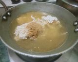 A picture of step 1 of Noodles toast.
