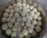 A picture of step 6 of Semolina Balls.