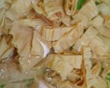 Foto langkah ke 1 dari resep Sop kembang tahu.