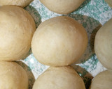 A picture of step 6 of Fluffy doughnuts.