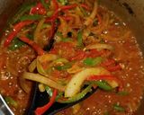 A picture of step 3 of Shredded beef and chicken sauce.