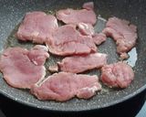 Foto del paso 6 de la receta: Escalopines de solomillo al ajillo con verduras a la soja