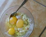 Foto langkah ke 3 dari resep Telur Dadar khas RM Padang.