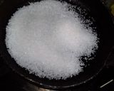 A picture of step 1 of Banoffee pie.