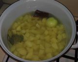 Füstös majorannás burgonyaleves recept fázis 1 fotója