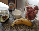 Foto del paso 1 de la receta: Smoothie de Fresas, Plátano y Aguacate