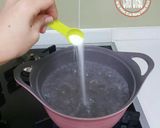 Hình bước làm 3 của món Tỏi Tây Trộn Cay 픗마늘 무침