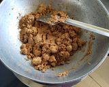 A picture of step 2 of Sukhadi - Gol Papdi.