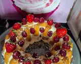 Une image de l'étape 4 de Charlotte aux fraises 🍓 et framboises.