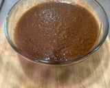Foto del paso 4 de la receta: Chuleta de res con salsa de chile pasilla y pimiento verde