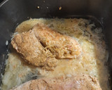 Foto del paso 3 de la receta: Solomillos al vino blanco en olla Essen