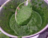 A picture of step 2 of Lasooni palakh paneer.