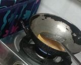A picture of step 2 of Masala Puri.