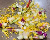 A picture of step 2 of Stir fried spring onion.