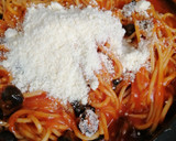 Foto del paso 7 de la receta: Spaghetti picantes con aceitunas