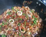 Foto del paso 2 de la receta: Arroz con mix de mariscos 🦐 🦞 🐙