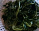 Foto langkah ke 2 dari resep Plecing Kangkung Lombok.