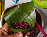 Foto langkah ke 5 dari resep Lupis Ketan Hitam (5.30.7).