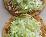 Foto del paso 9 de la receta: Tostadas de frijol