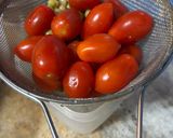 Foto del paso 2 de la receta: Ensalada fresca con cherry y suprema