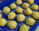Foto langkah ke 4 dari resep Donat kentang lembut.