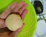 Foto langkah ke 4 dari resep Bola Tepung Mesis Coklat.
