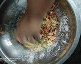A picture of step 3 of Coin paratha.