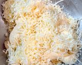 Foto langkah ke 5 dari resep Premium Kue Kering Sagu Keju Lumer.