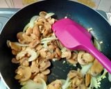 Foto langkah ke 3 dari resep Pakcoy Siram Jamur.