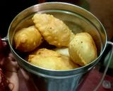 मावा करंजी (Mawa karanji recipe in hindi) रेसिपी चरण 4 फोटो
